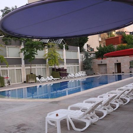 Grand Kadri Hotel - History Marked By Cristal Lebanon Zahlé Eksteriør bilde